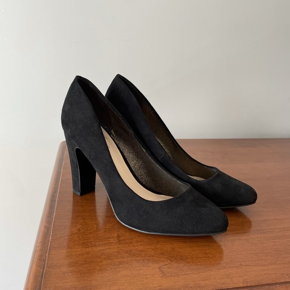 Fergie Black Suede Sydney Heels
